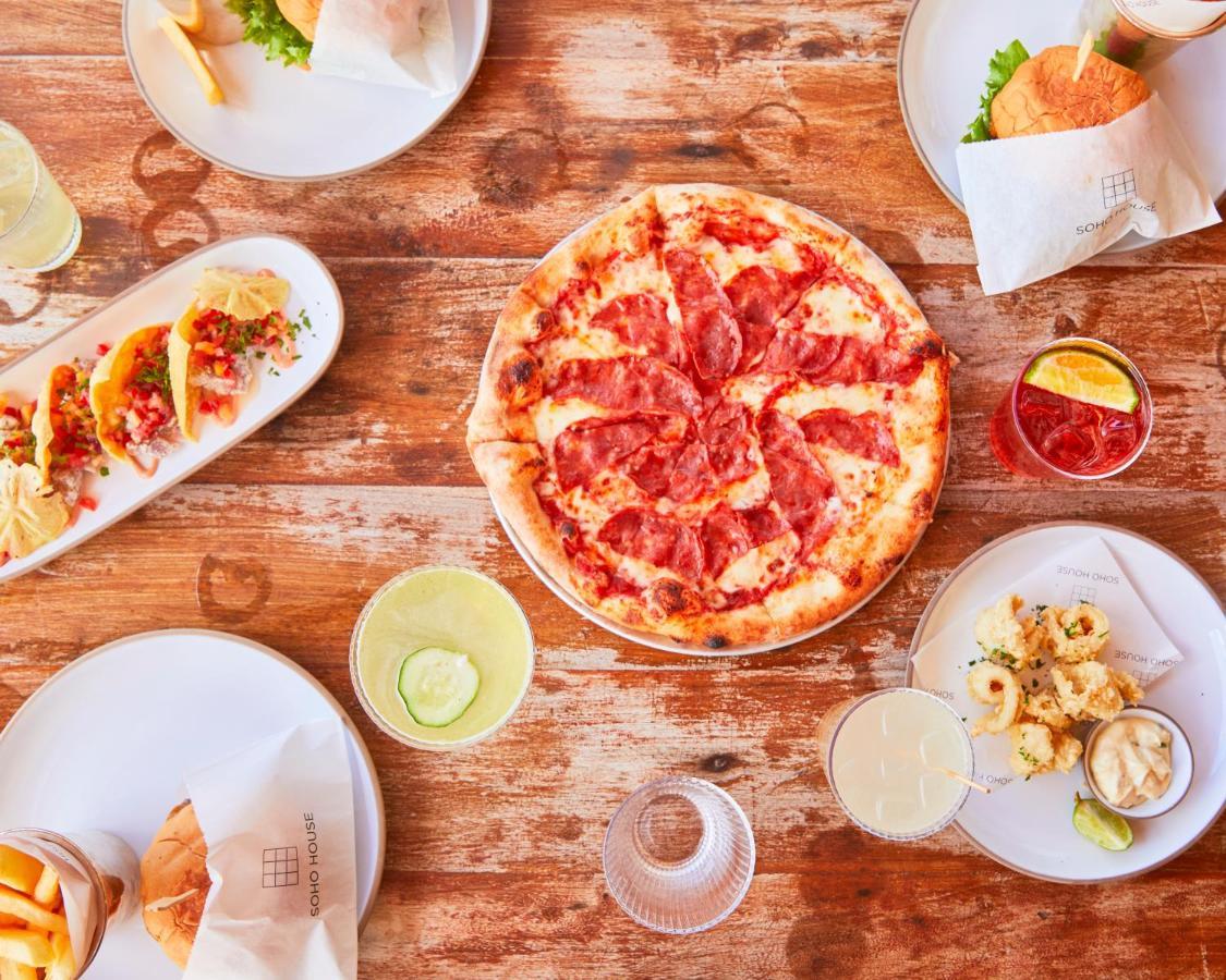 Soho Beach House Canouan Charlestown Esterno foto